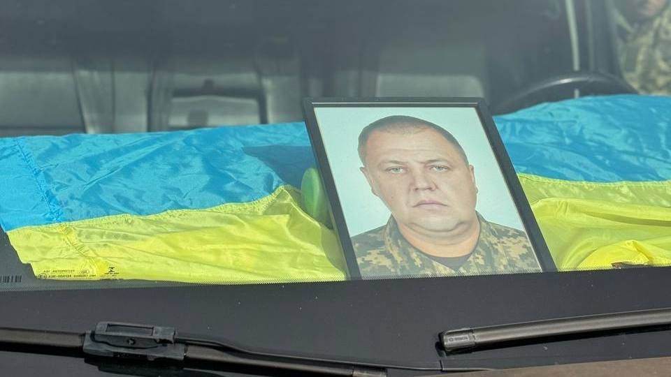 До Печеніжина на вічний спочинок повернувся воїн Юрій Балинець, який рік вважався зниклим безвісти 1