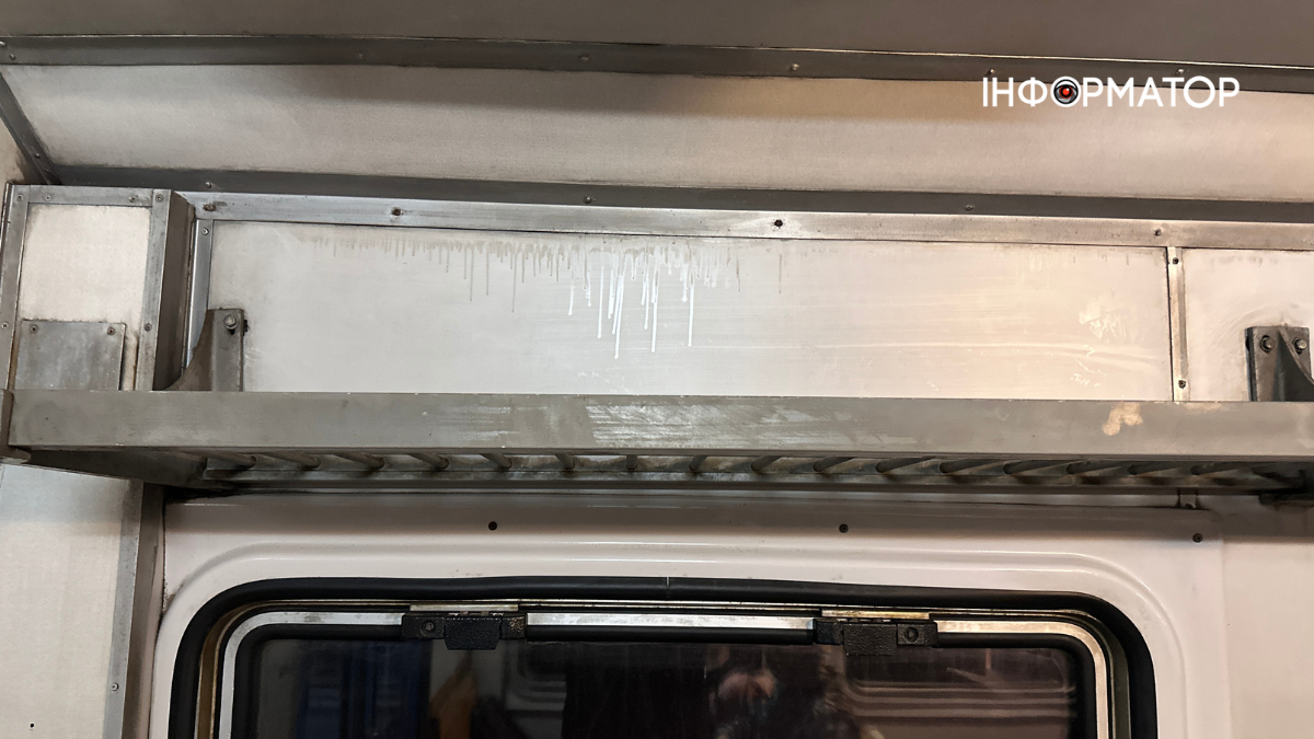 Розвалюється на ходу: як нині виглядає карпатська легенда — поїзд "Коломия — Рахів" 13