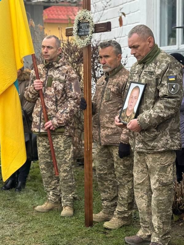 У Печеніжині попрощалися із загиблим на війні Юрієм Балинцем 1