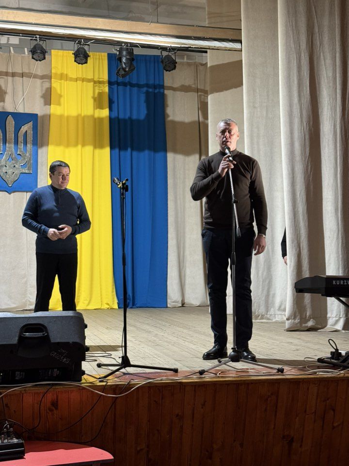 В Отинії відбувся патріотичний конкурс "Гідні та вільні на своїй землі — 2025" 4