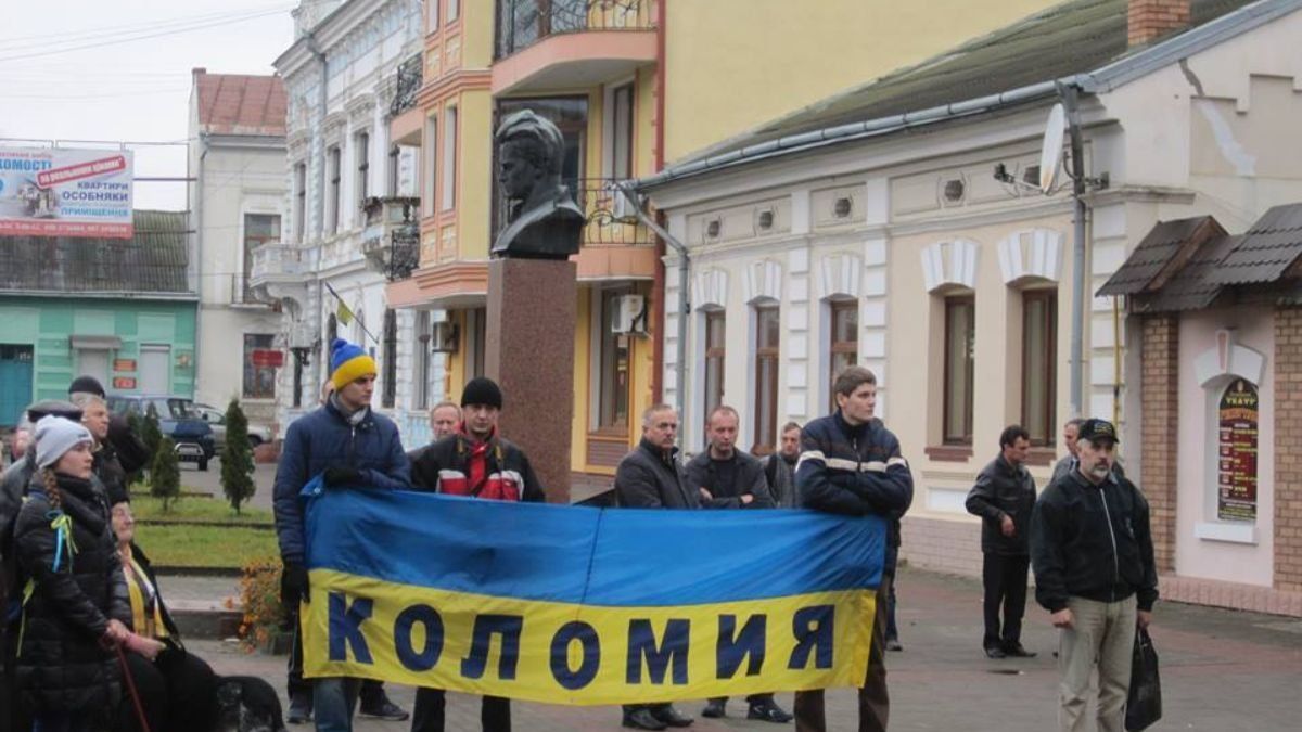 Перші дні Революції Гідності у Коломиї і на Майдані