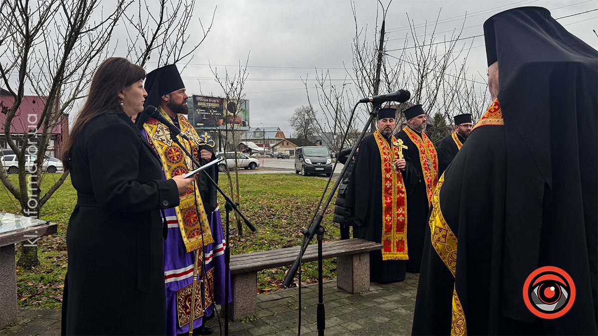 Панахиду в памʼять про жертв Голодоморів відслужили у Коломиї 2