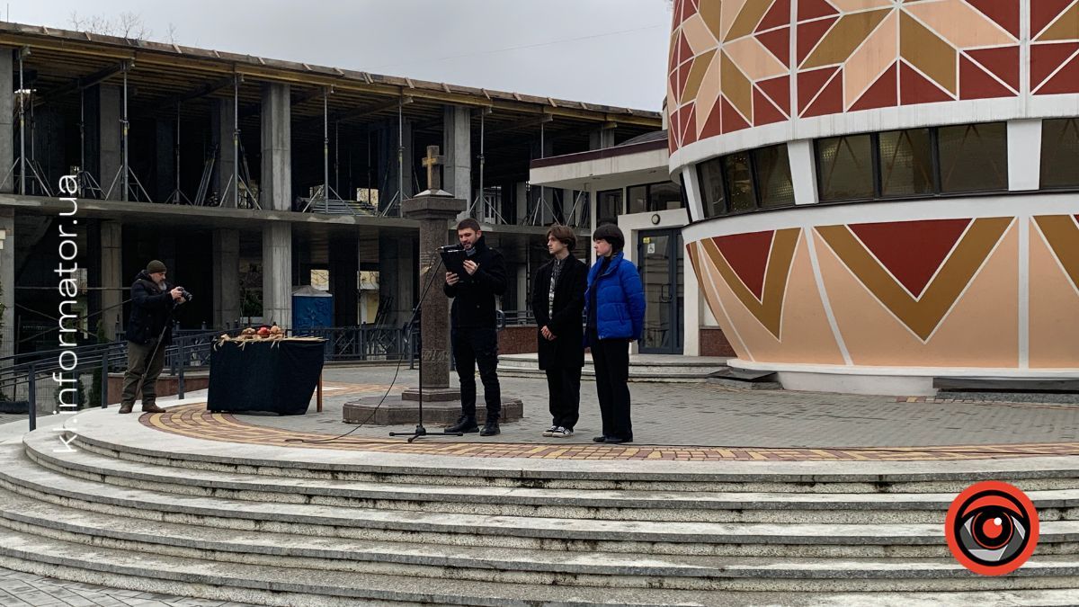 У Коломиї відбувся тематичний перформанс до Дня пам’яті жертв Голодомору 4