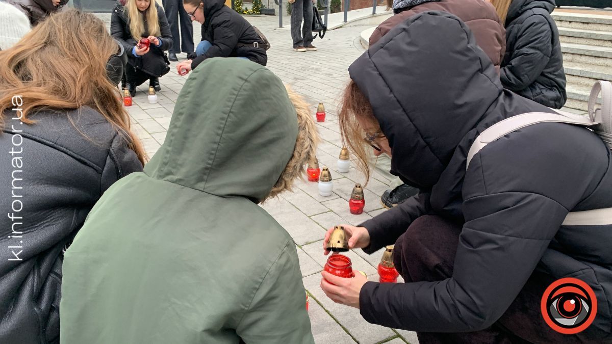 У Коломиї відбувся тематичний перформанс до Дня пам’яті жертв Голодомору 9
