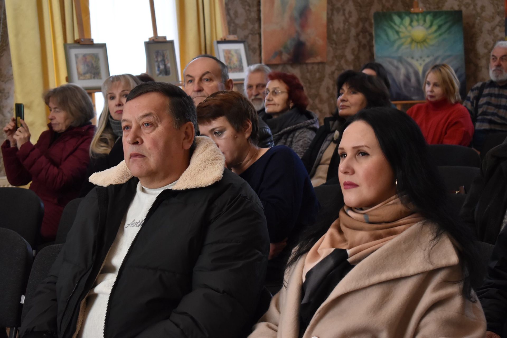 У Коломиї відкрили виставку художника Михайла Шувіри 2