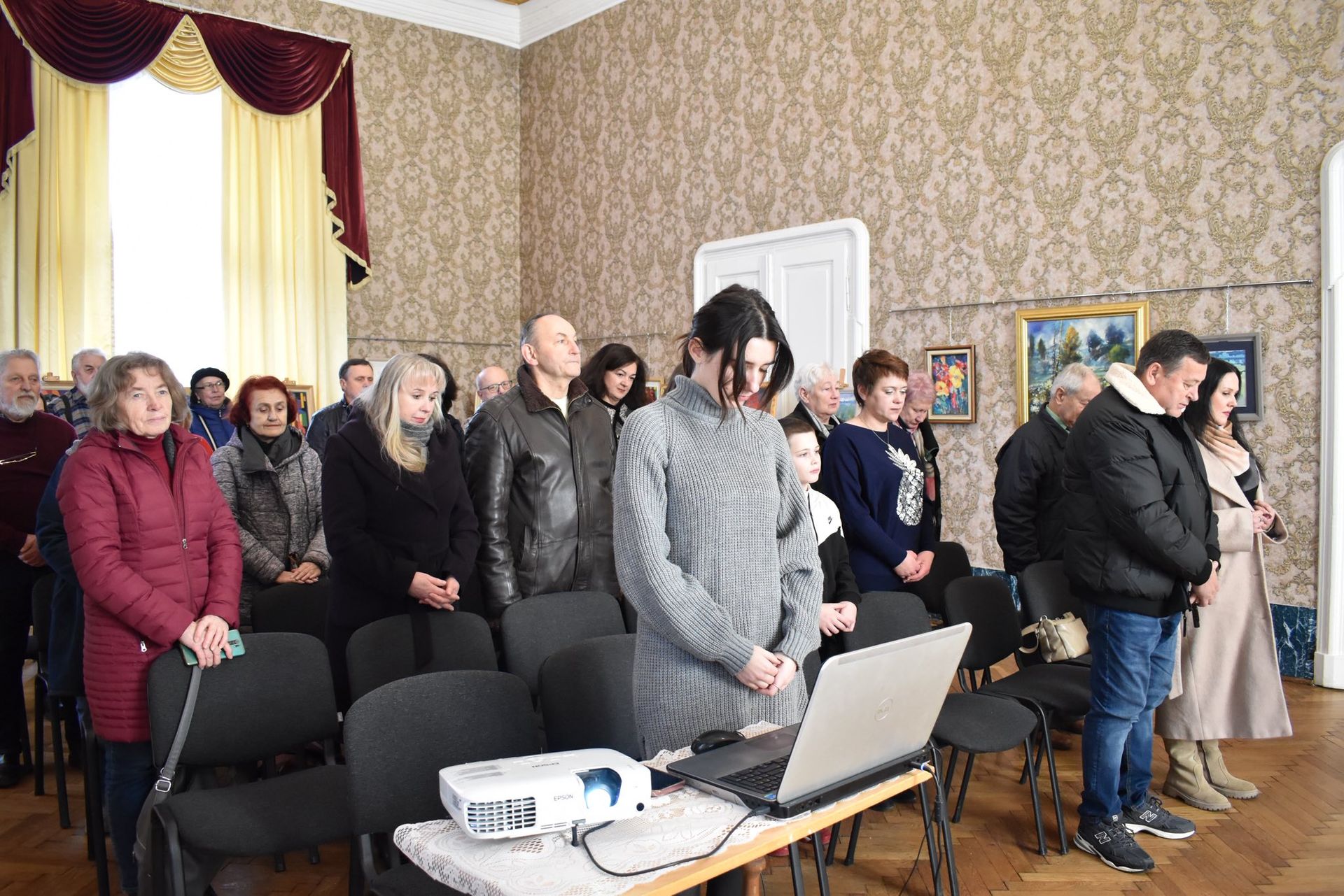 У Коломиї відкрили виставку художника Михайла Шувіри 4