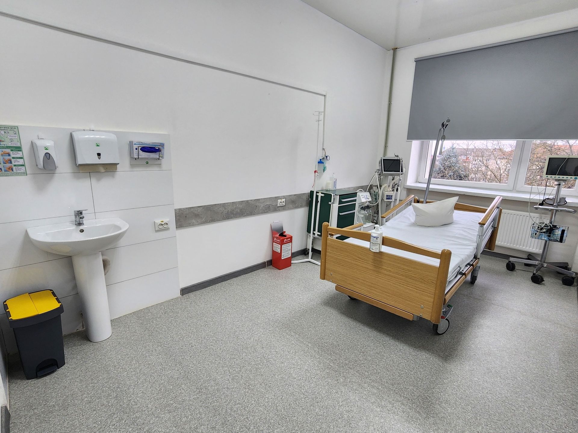 У Снятині відкрили оновлене відділення анестезіології та інтенсивної терапії 8