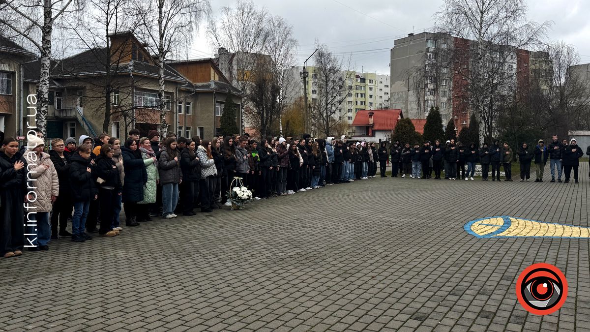 Меморіальну дошку загиблому воїну Сергію Ніньовському відкрили у Коломиї 2
