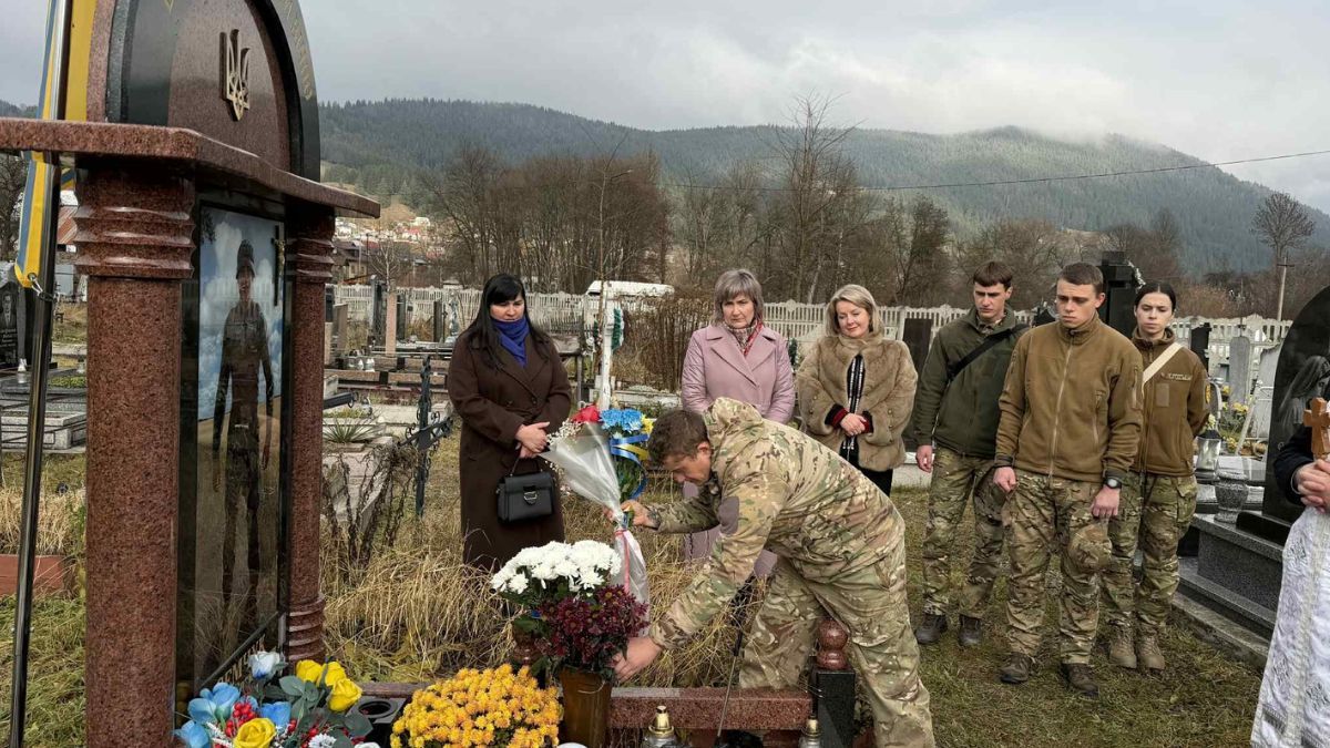 "Спалах юності, що став безсмертям": у Верховині відбувся вечір пам’яті Миколи Семчука 7