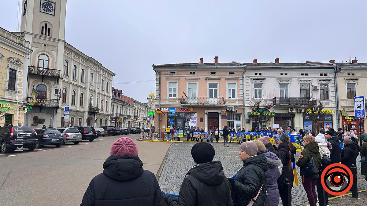 У Коломиї відбулась акція-нагадування "Зниклі — не забуті" 15