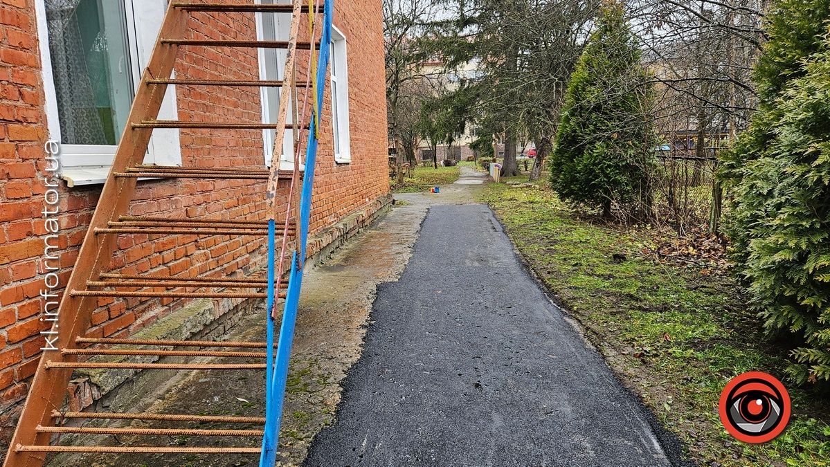 У Коломиї заасфальтували вул. Гординського та подвір'я садочка №9 5