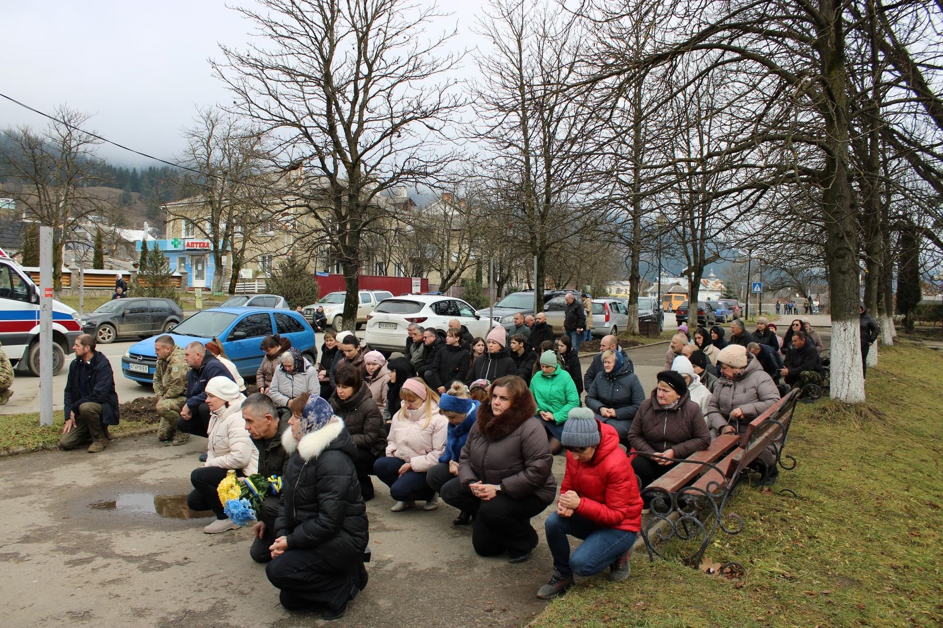 У Верховині "на щиті" зустріли полеглого захисника Василя Максимюка 14