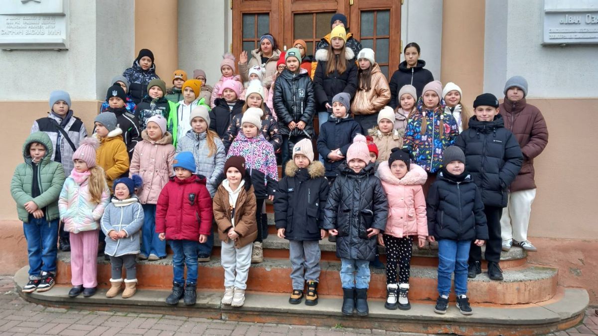 У Коломиї провели благодійну виставу для дітей