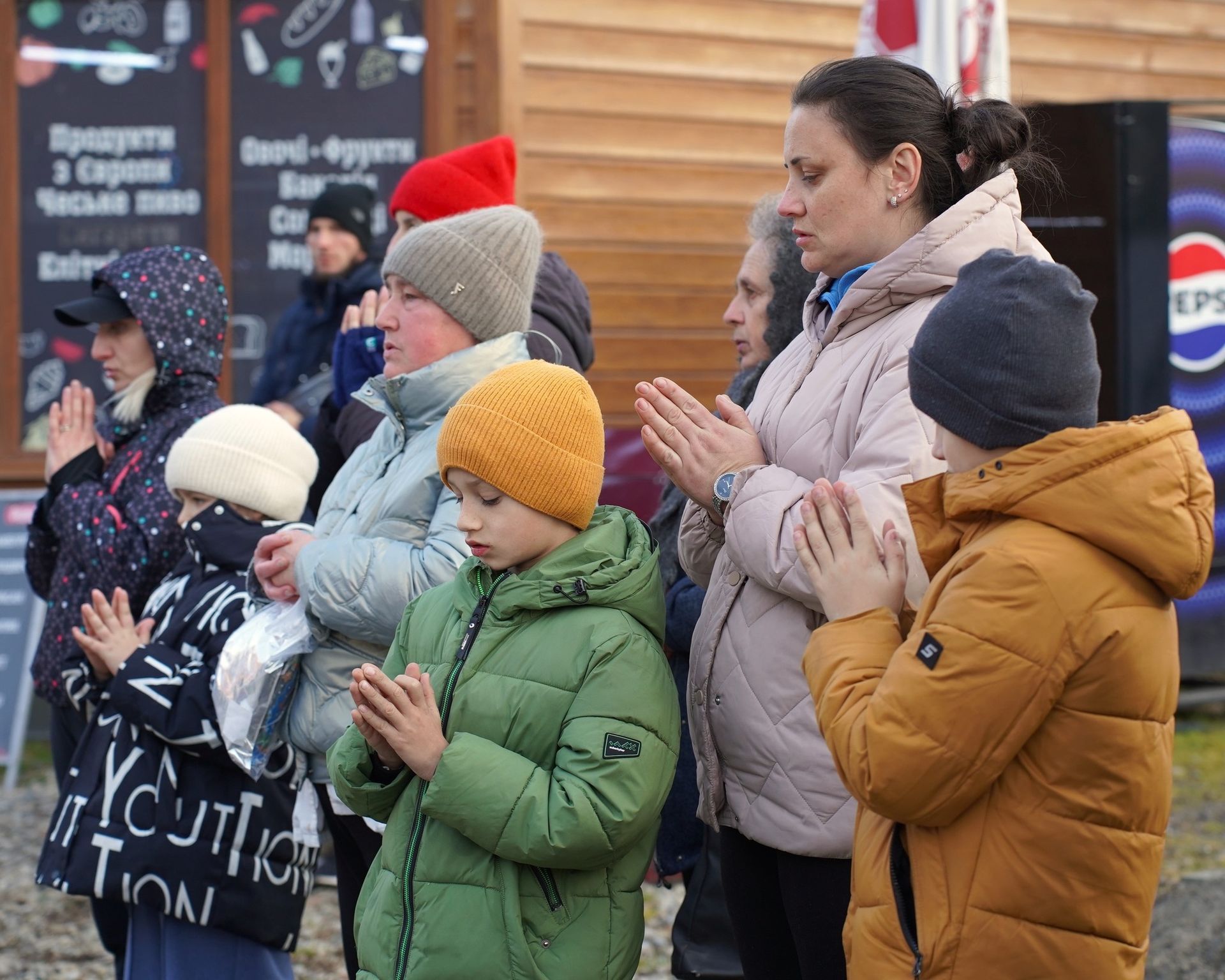 У Ворохті урочисто відкрили різдвяну шопку 6