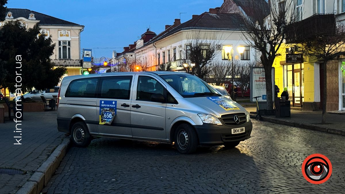 До Коломиї прибув ще один конвой автомобілів для ЗСУ від спільноти "Jeeps for Peace" 2