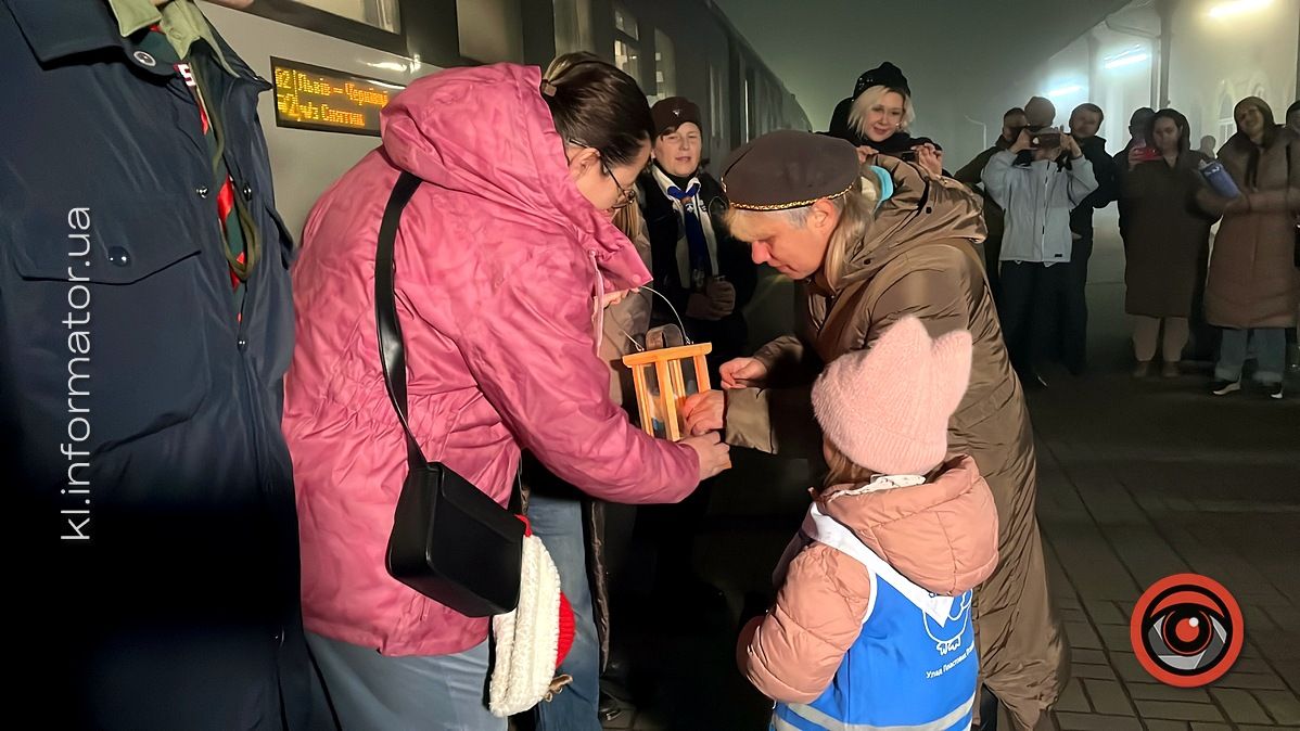 Вифлеємський вогонь привезли пластуни з Відня у Коломию 9