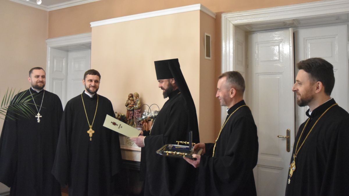 У Коломиї архієпископ Юліан нагородив отця Василя Бойчука медаллю Архістратига Михаїла