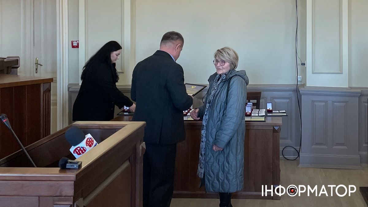 На сесії у Коломиї вручали відзнаки Почесного громадянина міста 3