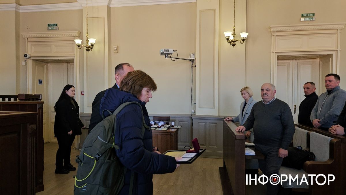 На сесії у Коломиї вручали відзнаки Почесного громадянина міста 1