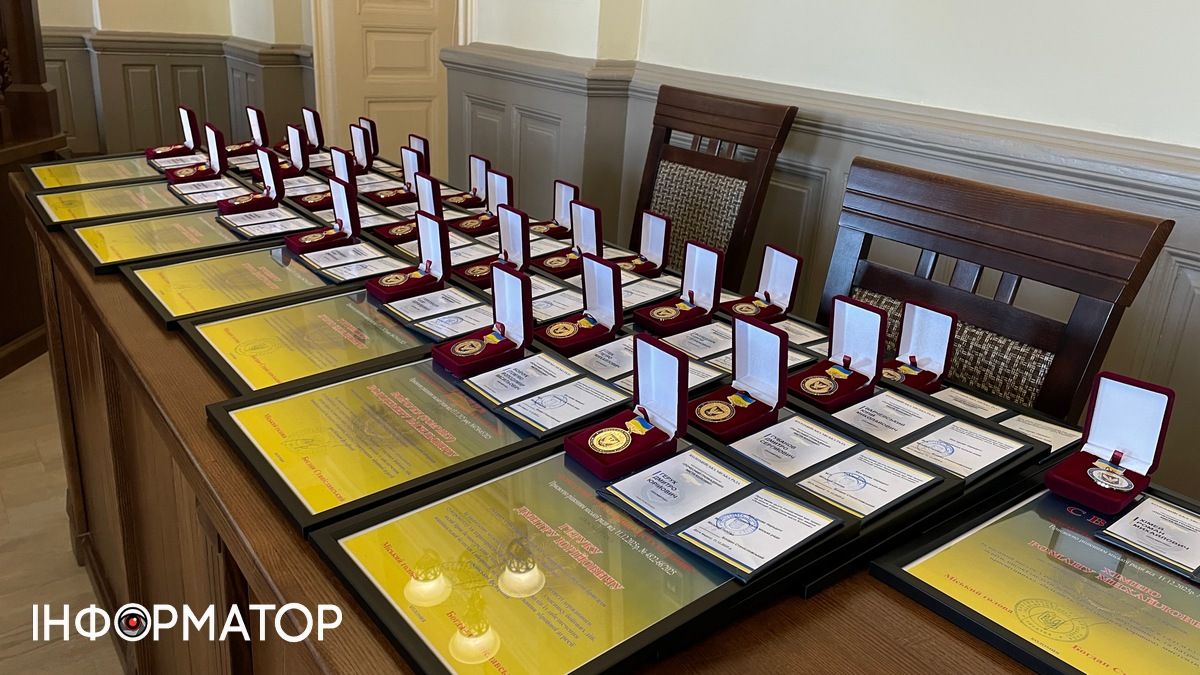 На сесії у Коломиї вручали відзнаки Почесного громадянина міста