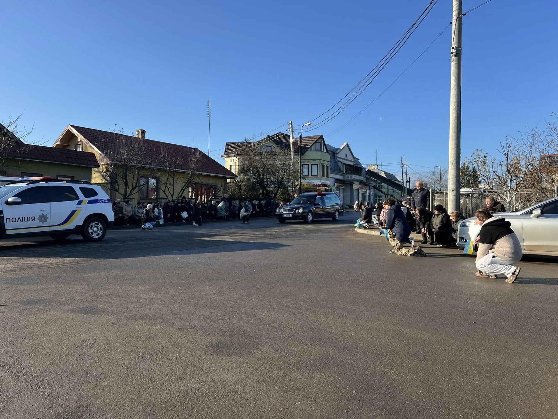 На Коломийщині "на щиті" зустріли полеглого воїна Юрія Дронюка 4