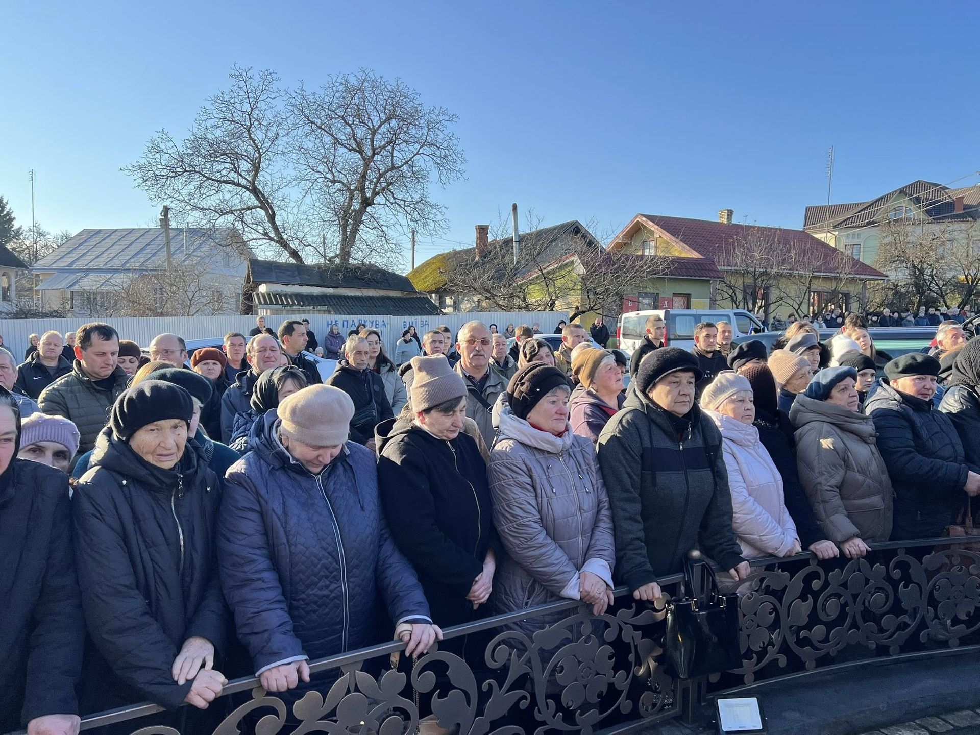 На Коломийщині "на щиті" зустріли полеглого воїна Юрія Дронюка 10