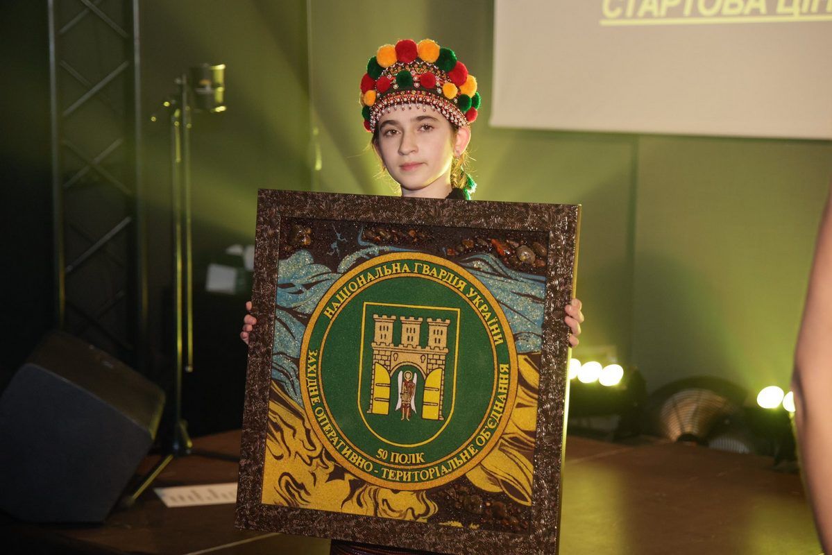 Понад 12,2 млн грн зібрали для воїнів з Прикарпаття на ювілейному благодійному аукціону 2