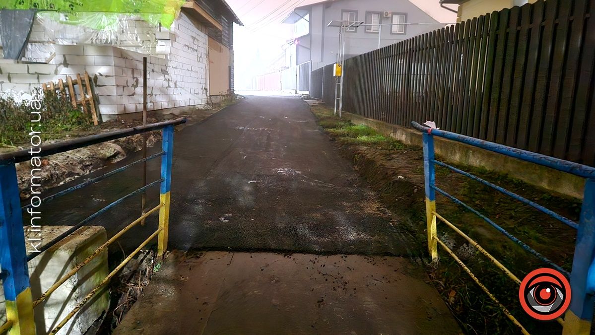 Повний нуар: фото Коломиї в обіймах ночі й туману 25