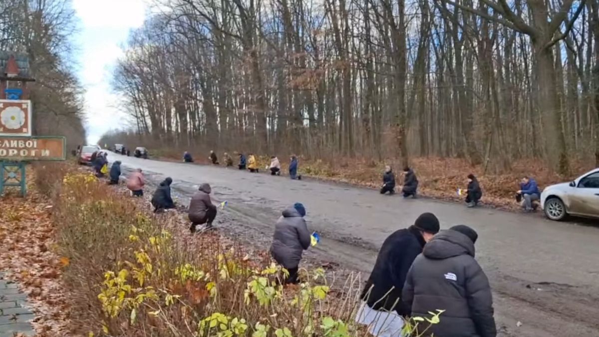 На вічний спочинок повернувся захисник з Коломийщини 1