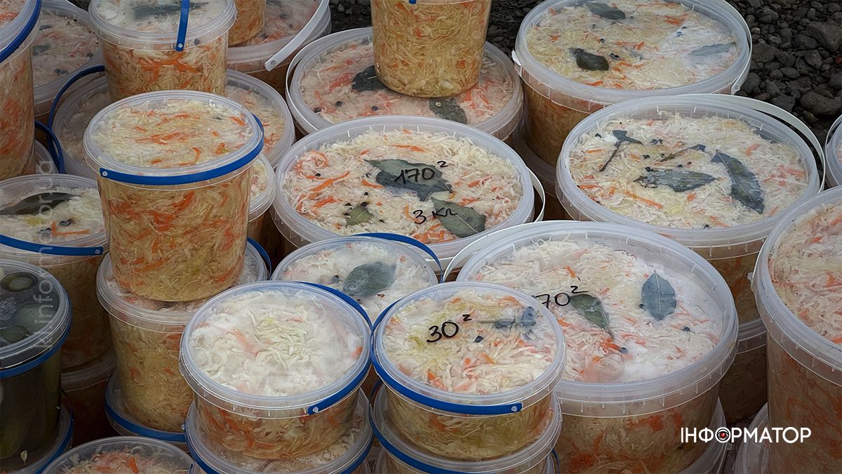 Скільки коштує квашена капуста у Коломиї
