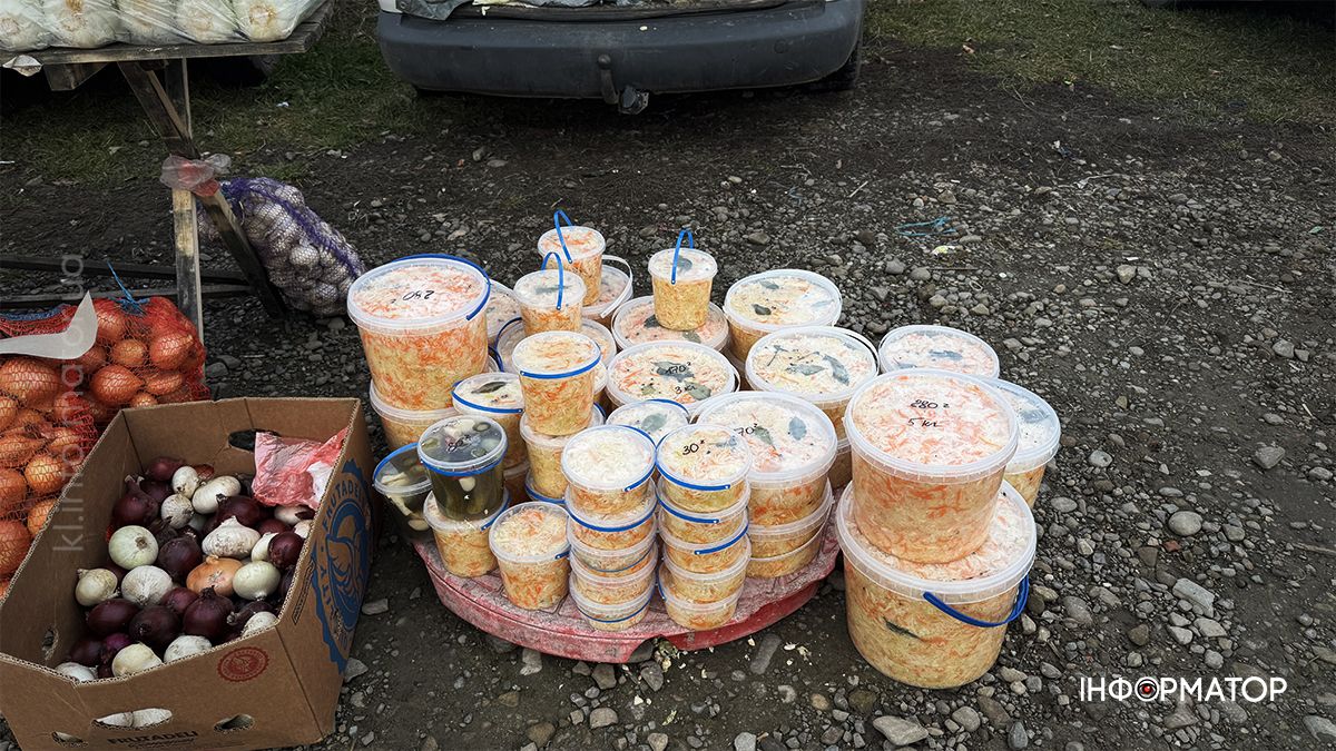 Скільки коштує квашена капуста у Коломиї 2