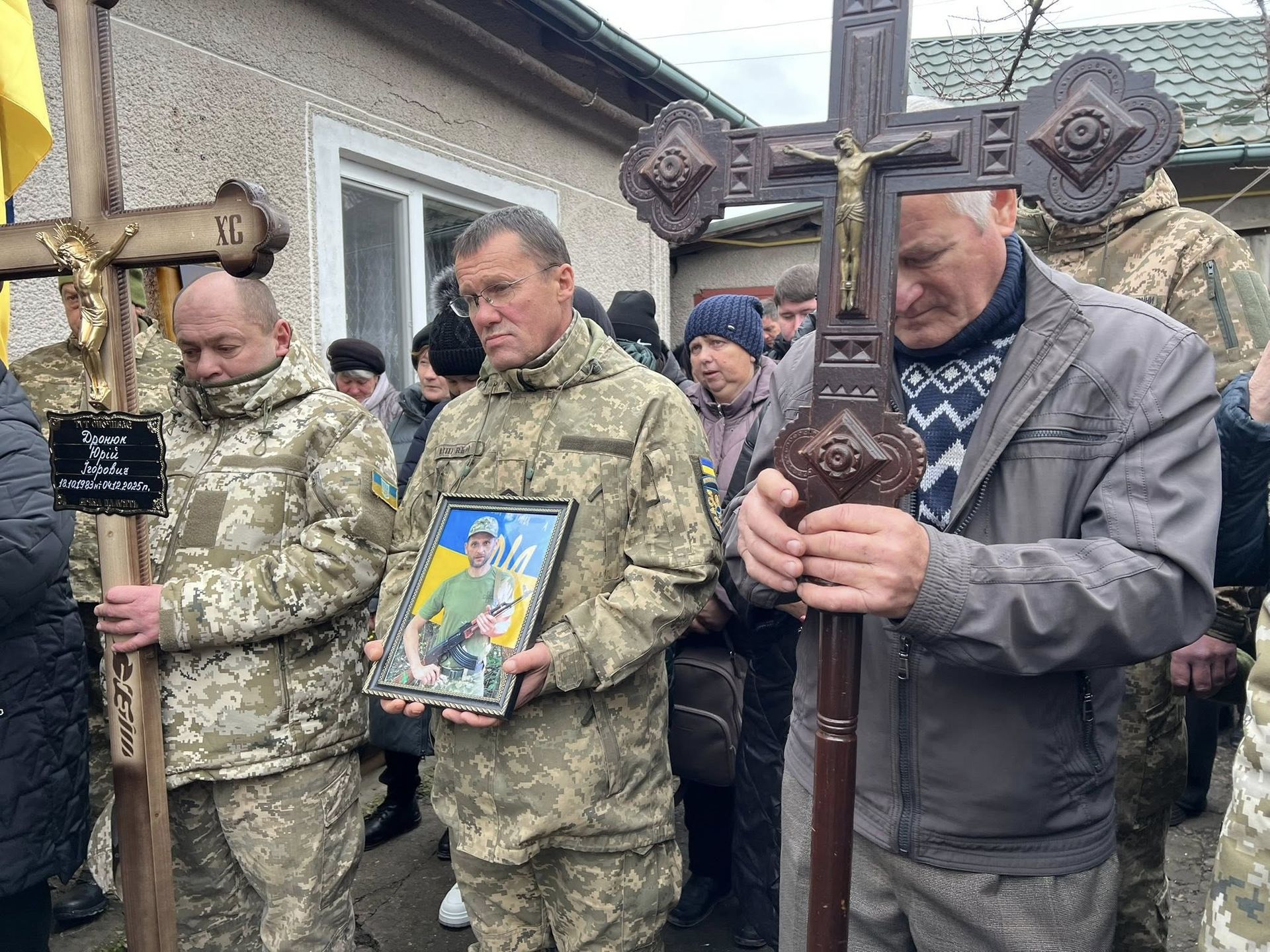 На Коломийщині попрощались із загиблим воїном Юрієм Дронюком 6