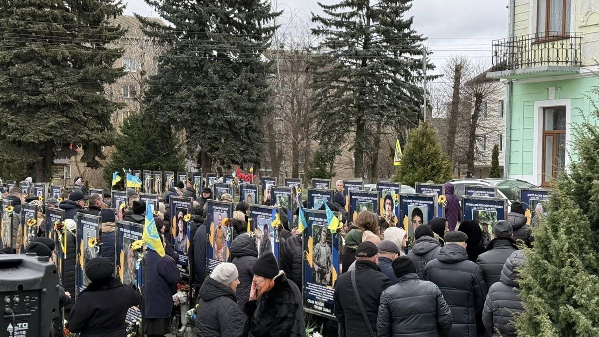 В Отинії освятили стели на честь полеглих Захисників України 2