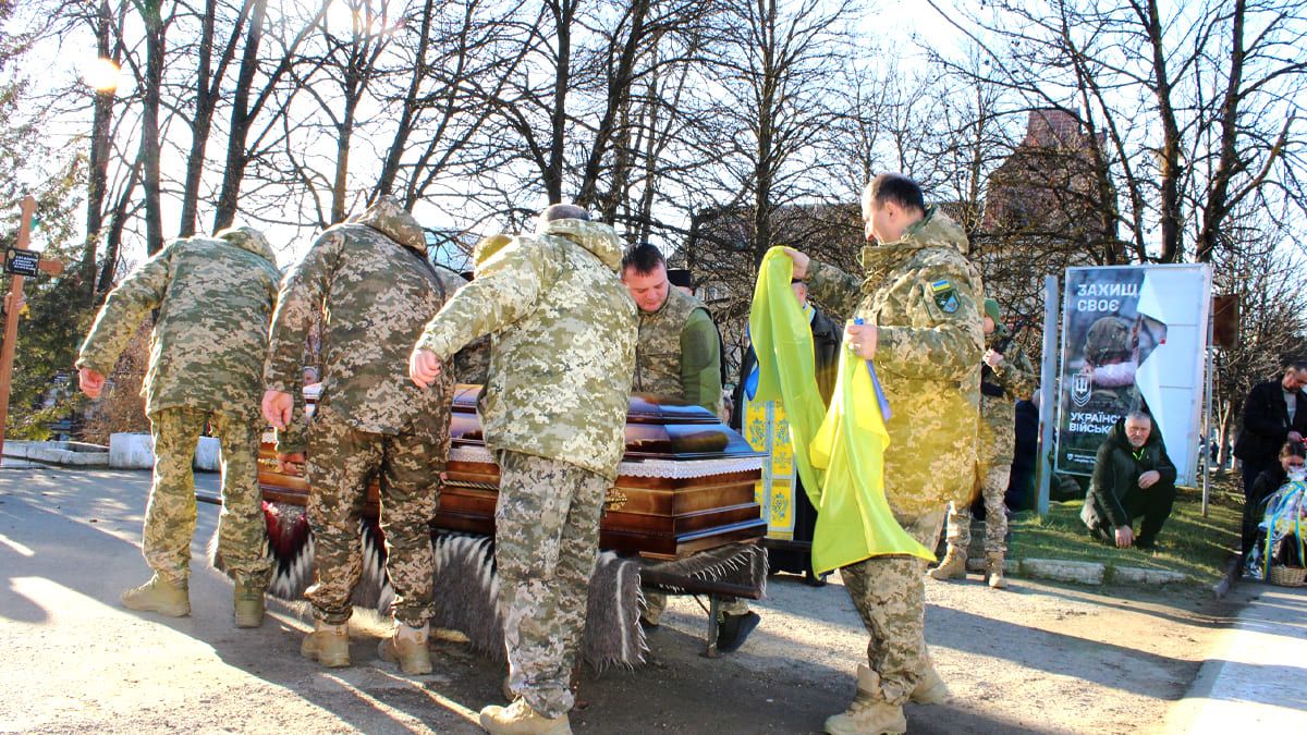 Захиник Микола Сліпенчук повернувся на вічний спочинок до Верховини 4