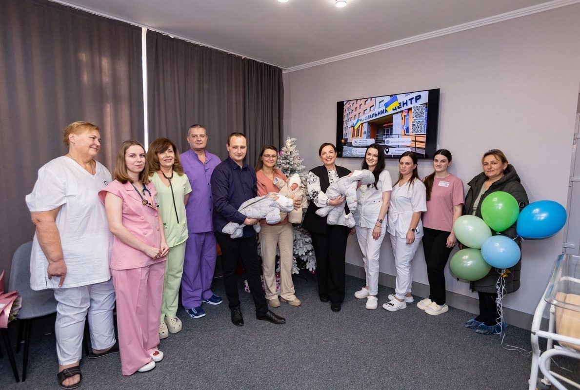 У подружжя з Коломиї народилася трійня 1