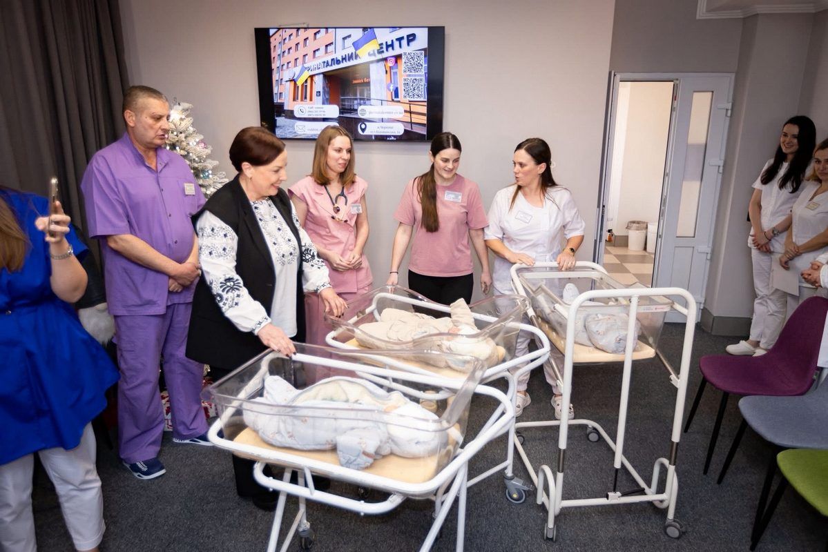 У подружжя з Коломиї народилася трійня 2