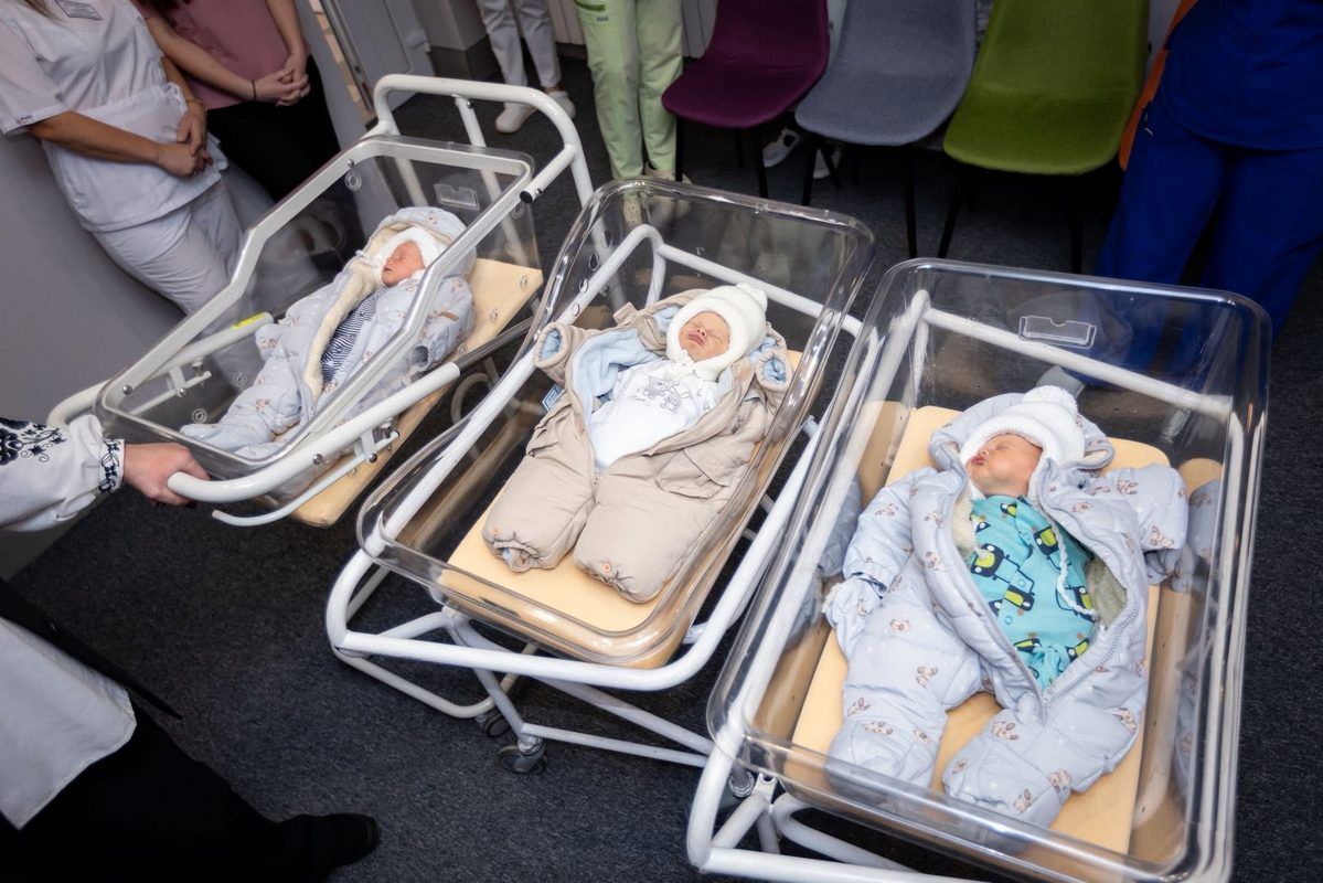 У подружжя з Коломиї народилася трійня 3