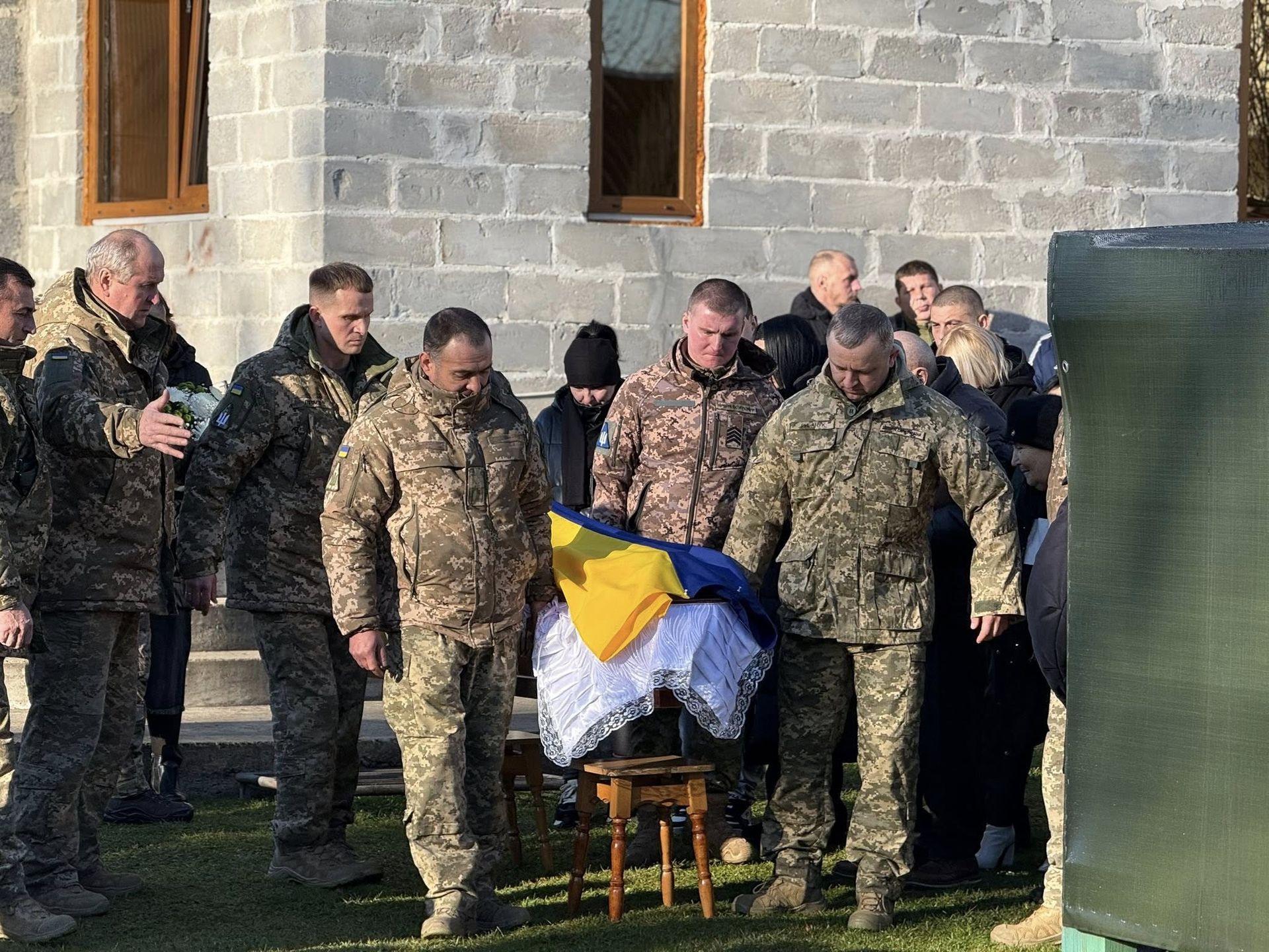 На Коломийщині провели в останню дорогу загиблого Героя Василя Селепію 6