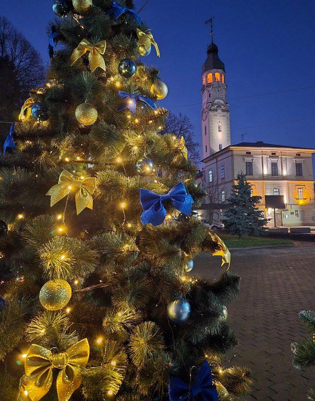 У Снятині відбудеться відкриття різдвяно-новорічного простору та особливої ялинки 1
