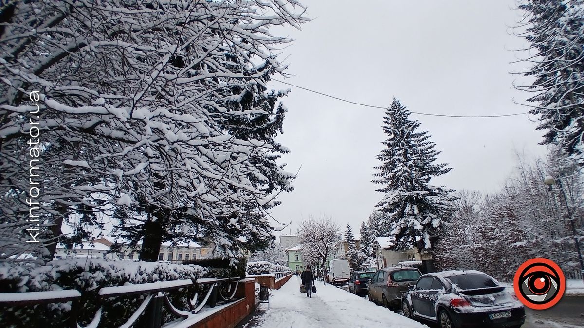 Комплімент небес: засніжена Коломия в переддень Різдва 4