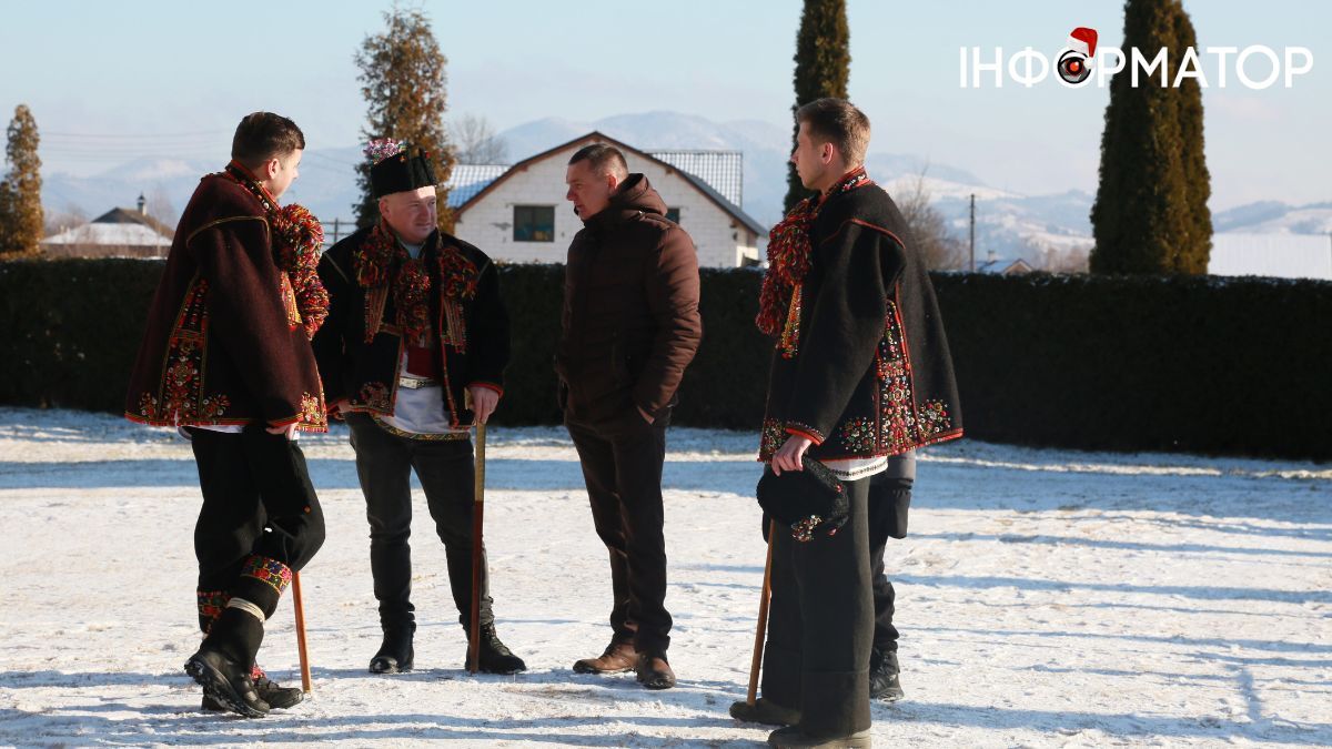 Колядники з Верховини. Фото: Інформатор Івано-Франківськ