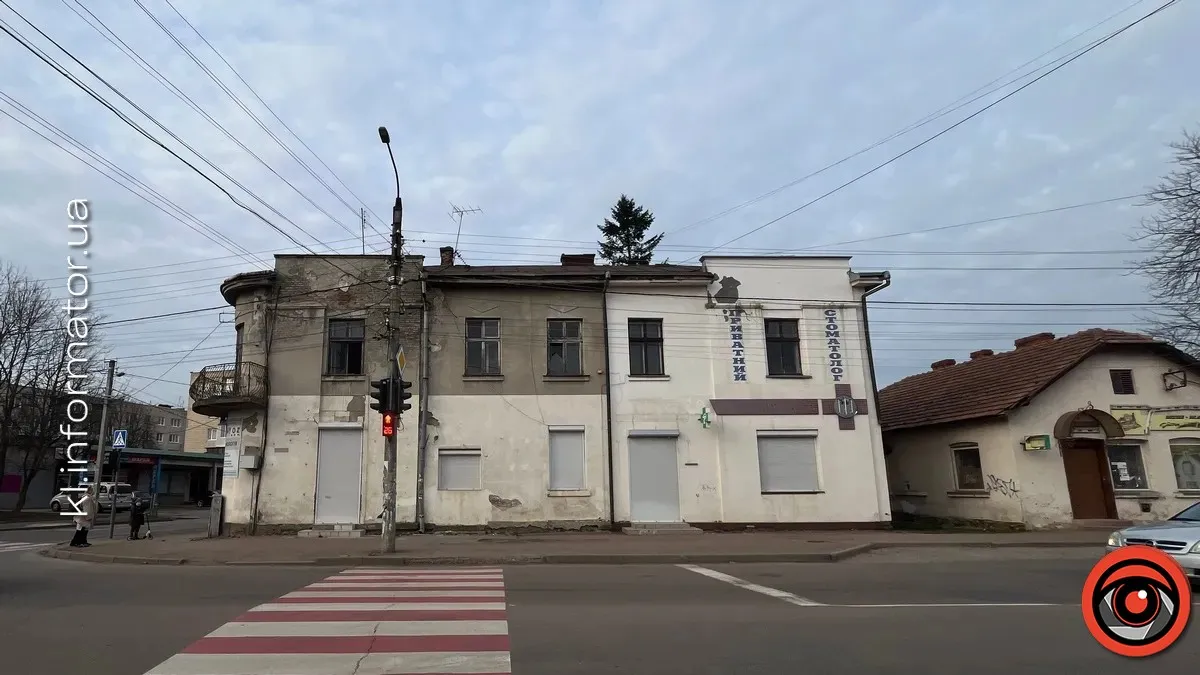 Кому влада Коломиї продала з молотка будинок на розі вул. Мазепи-Бандери: вирішальні 22 гривні та до чого тут композитор