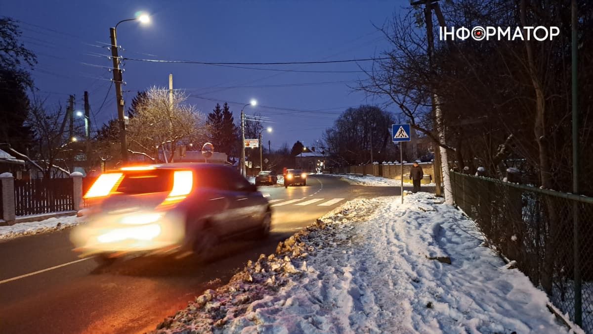 Не розминулися на перехресті: у Коломиї трапилась ДТП за участі двох легковиків 2