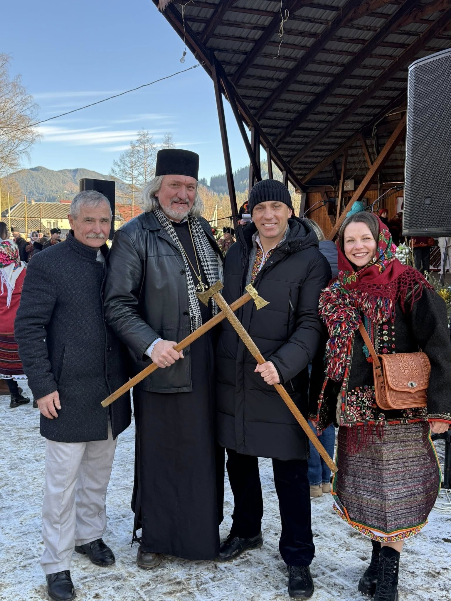 Рекорд по-гуцульськи: у Верховині зібрали найбільшу кількість барток в Україні 1