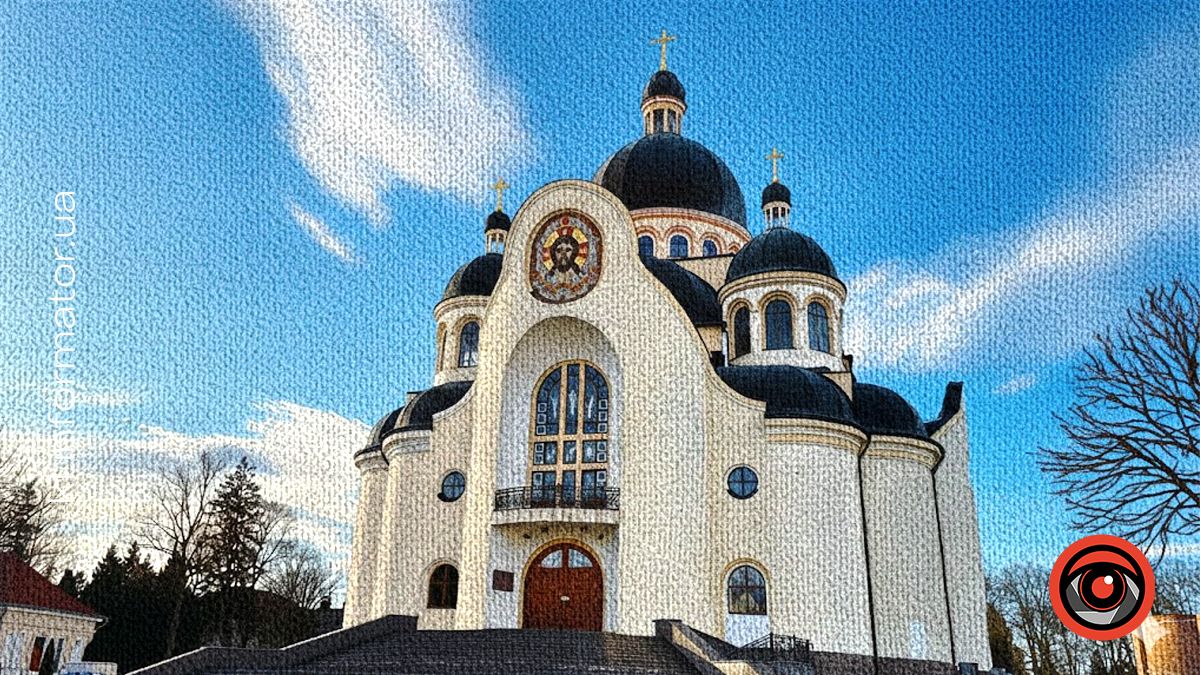 Зимова Коломия у в’язаному стилі: кадри міста 5