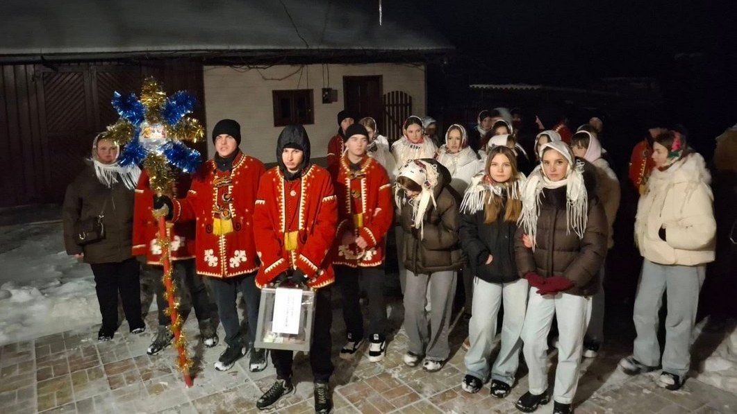 800 тисяч гривень заколядувала для ЗСУ молодь в Отинійській громаді 2