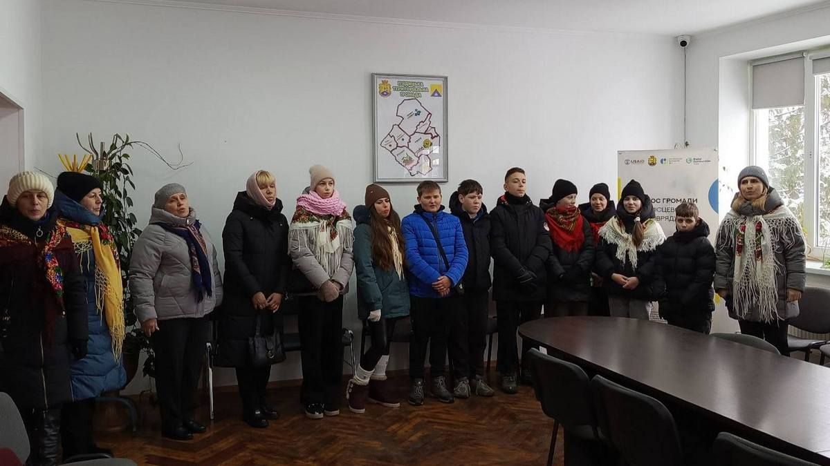 У Пʼядиках учні та вчителі наколядували для ЗСУ майже 90 тис грн