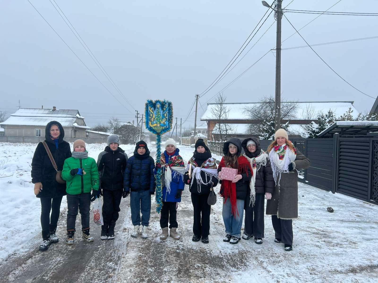 Учні Пʼядицького ліцею наколядували для захисників майже 90 тис грн 2