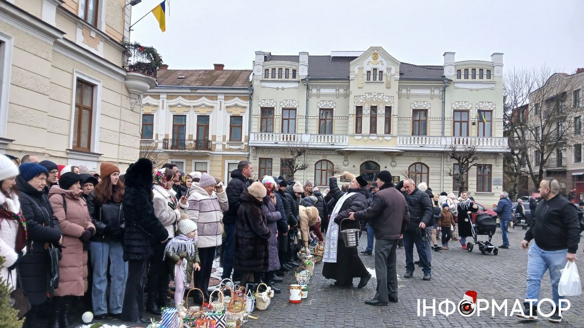 Йордан 2026: як у храмах Коломиї освячували воду. Фоторепортаж 11