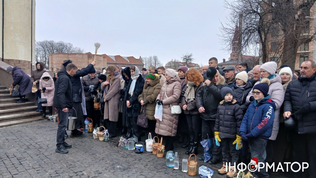 Йордан 2026: як у храмах Коломиї освячували воду. Фоторепортаж 7